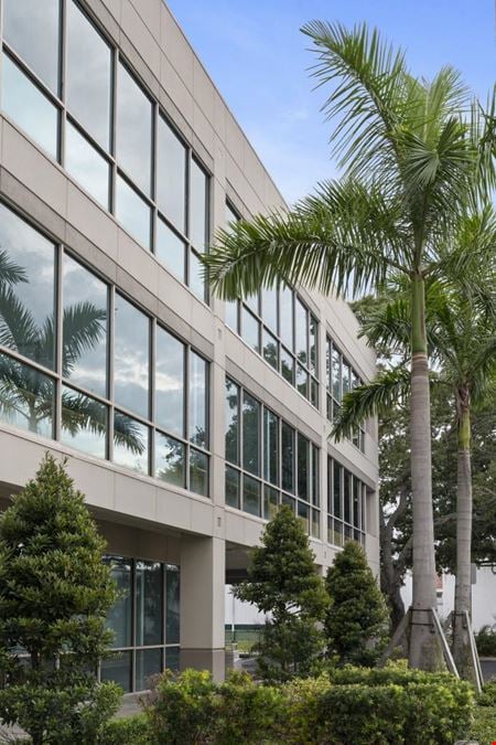Water's Edge Office Center