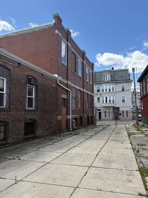 565 & 581 North Main Street