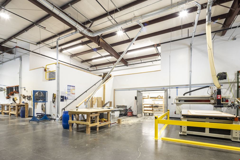 7,000 SF Industrial Space FOR LEASE in Nicholasville, KY