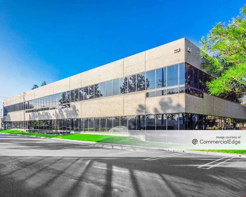 La Palma Business Center - 4175 East La Palma Avenue