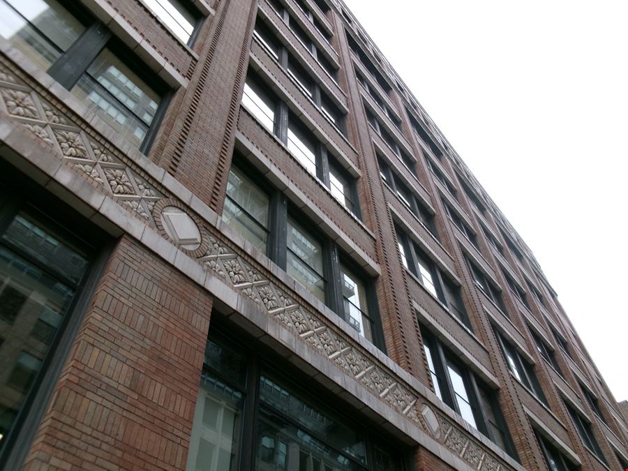 600 W Jackson Blvd