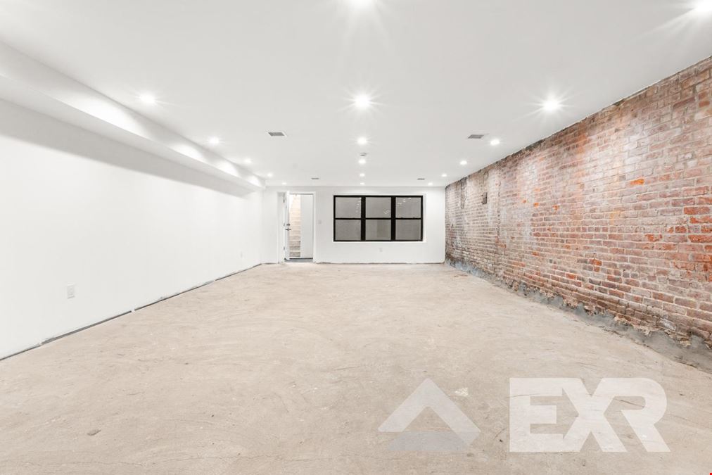 1086 Fulton St