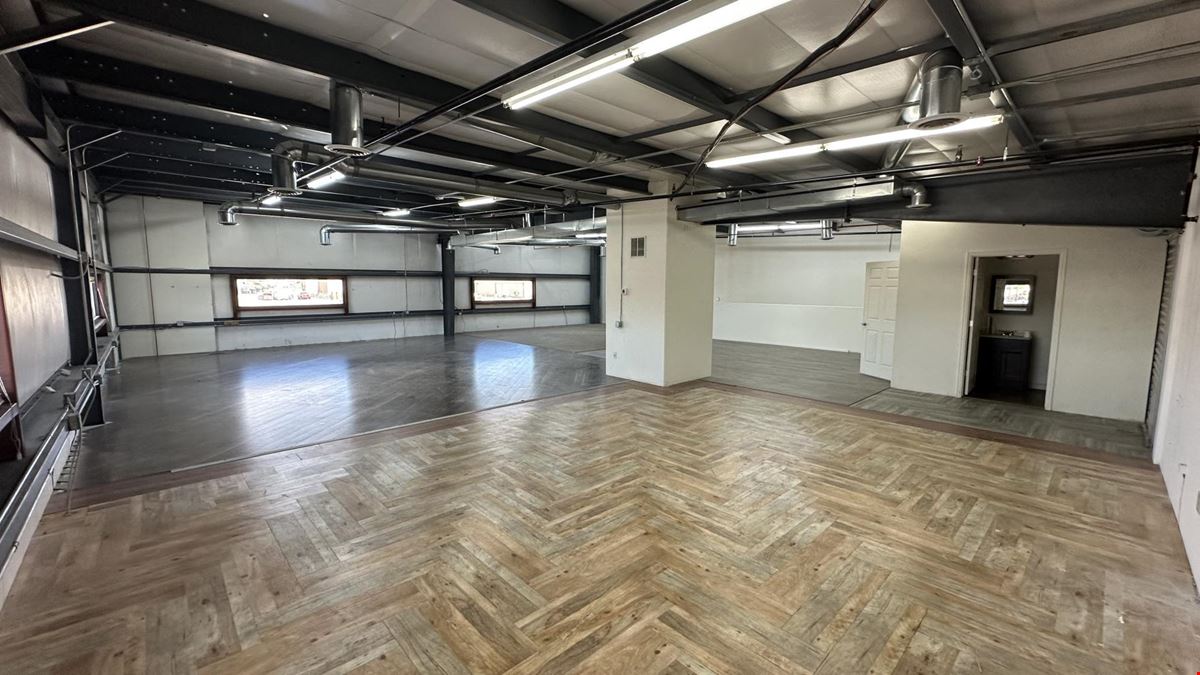 4350 Highway 66 – 13655 Deere Court