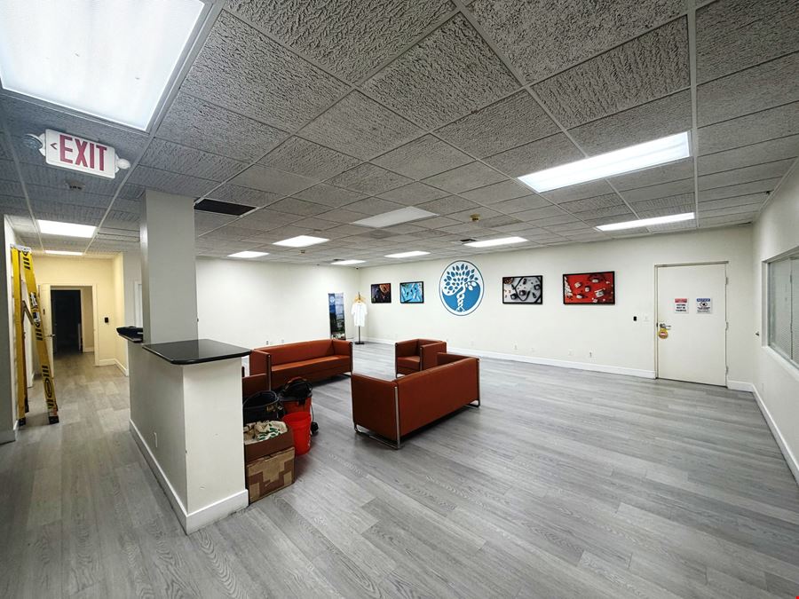 21,107 SF Commercial Office Warehouse