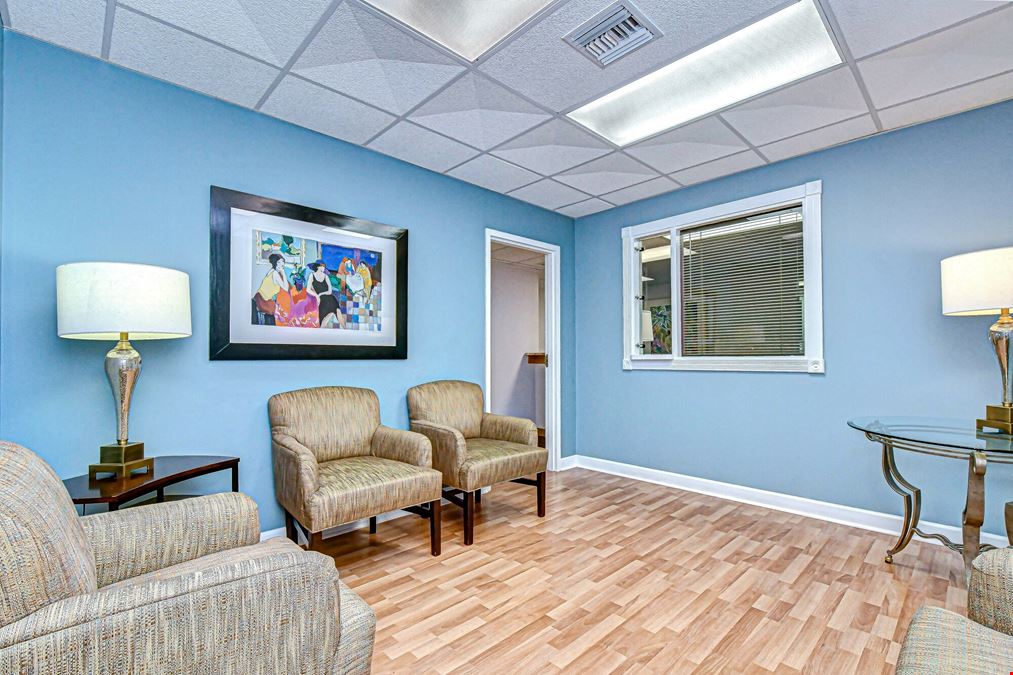 Habana Professional Suites,  Unit#401