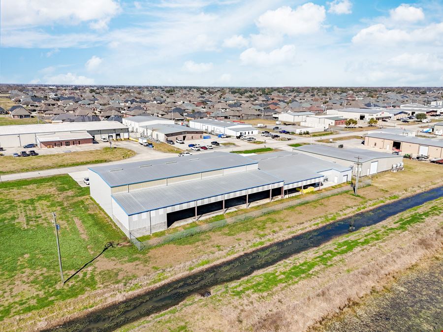 Office / Warehouse with Crane and Laydown Yard