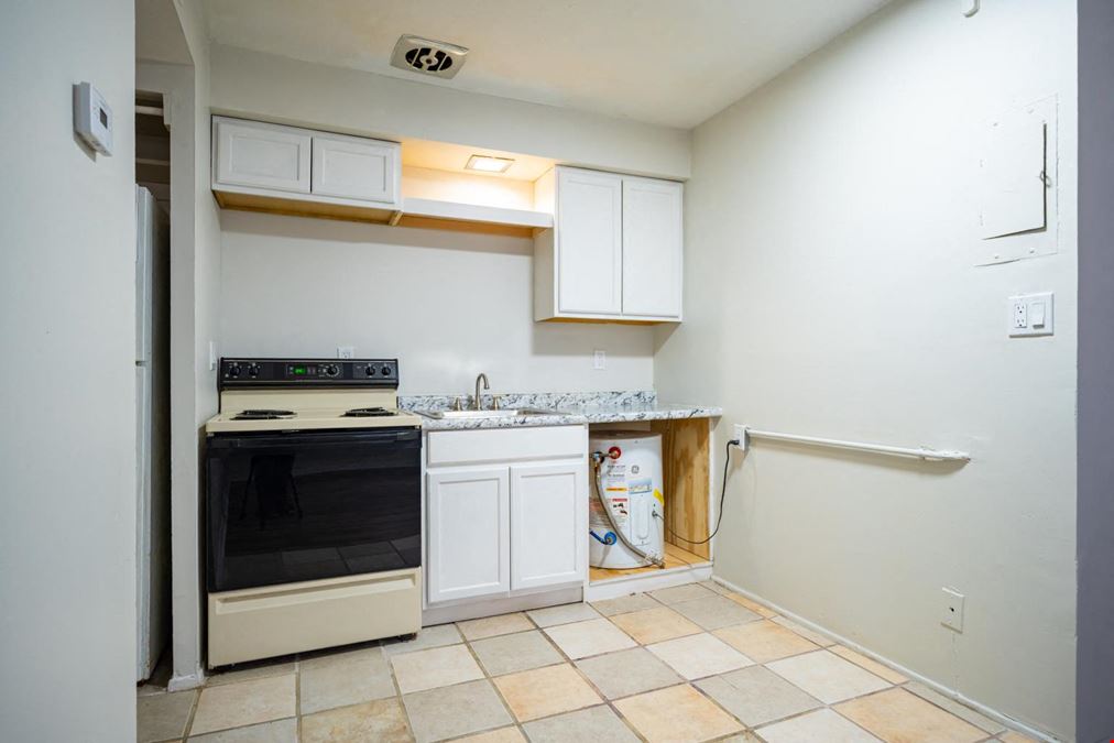 287 E 156th