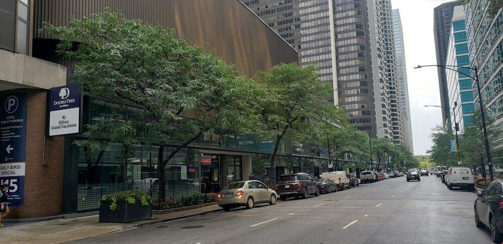 Corner Retail Space in Streeterville