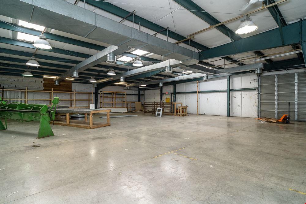 10,950 SF WAREHOUSE NEAR INTERSTATE 81 FOR LEASE