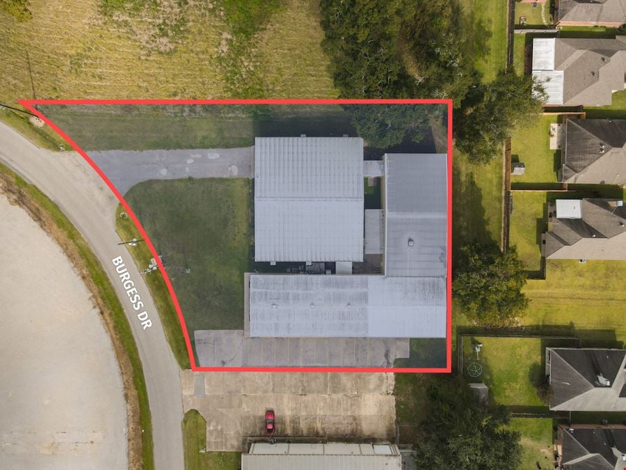 Insulated Industrial Office / Warehouse Near US 90