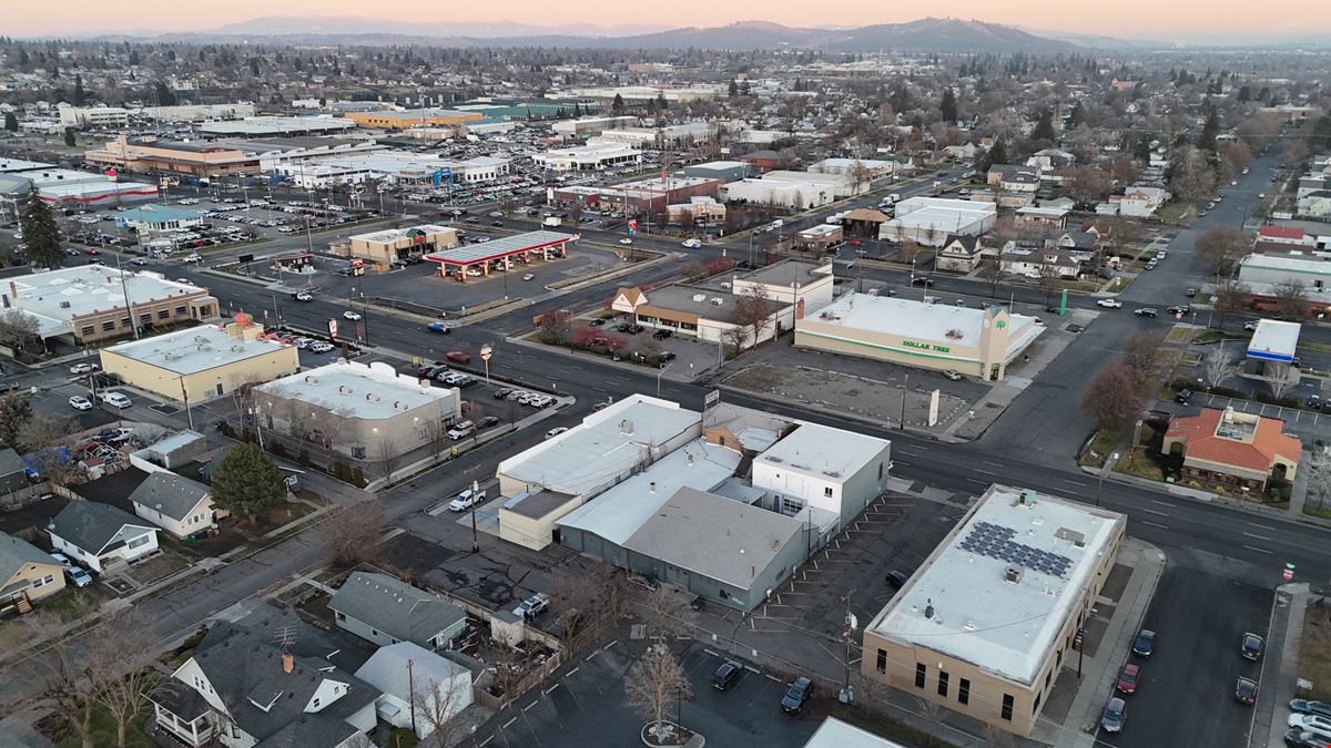2015 N Division St