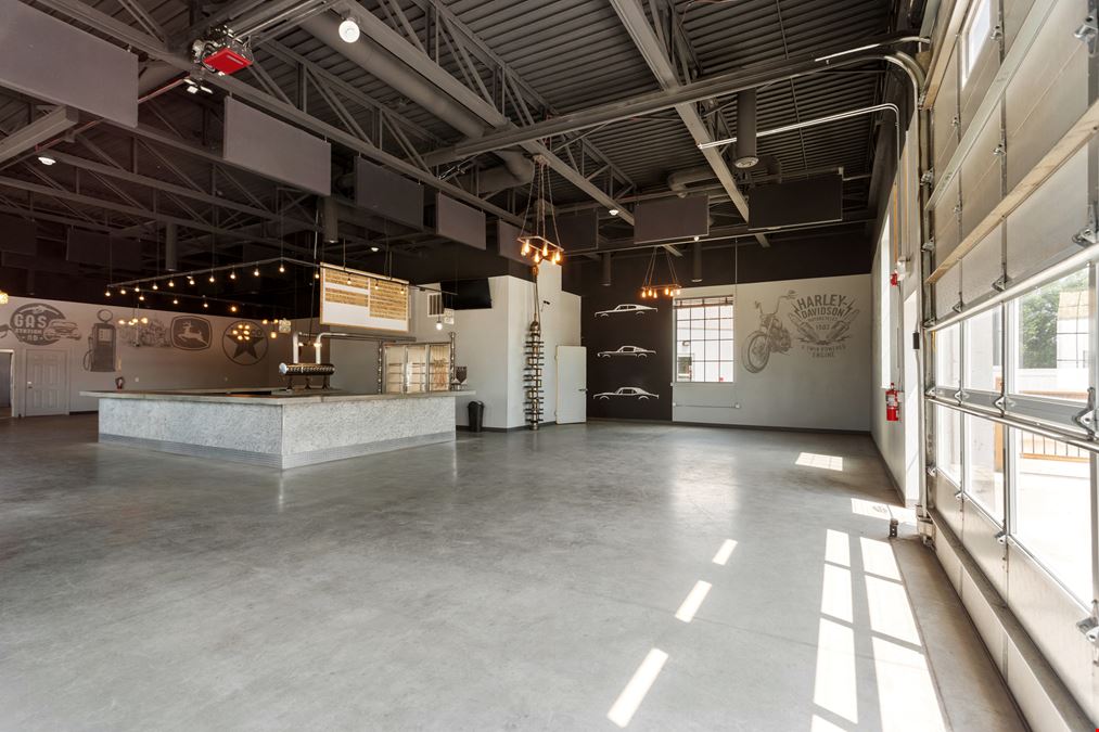 Former Busted Knuckle Brewery & Pit 105