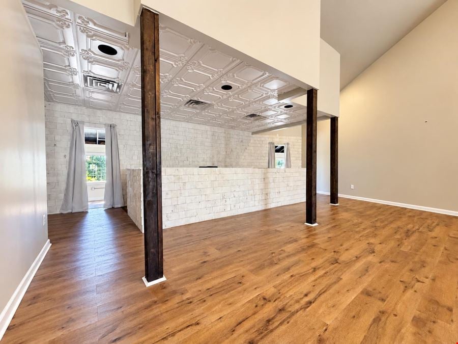 3127 Robbins Rd
