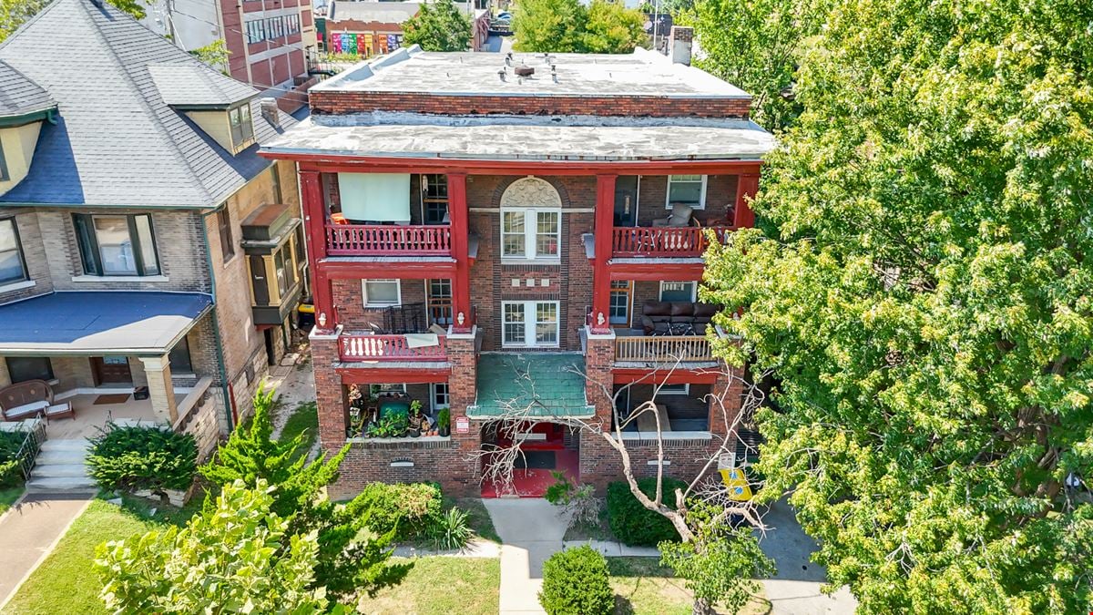 3820 Walnut St
