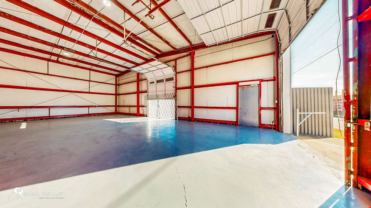Freestanding Warehouse in East Point | ±8,050 SF | For Sale or Lease