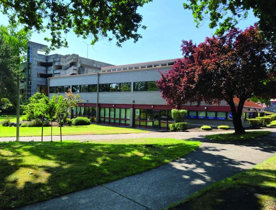 Pringle Park Plaza