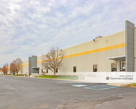 Preview of Industrial space for Rent at 6024 West 79th Street