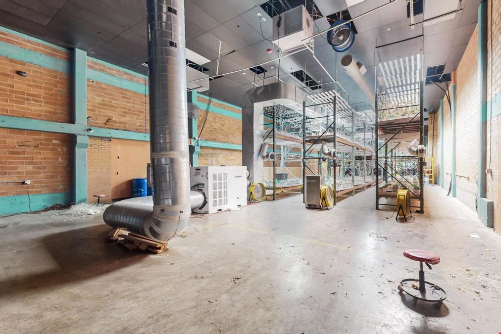 TWO SUITE WAREHOUSE WITH MEGA ELECTRICITY