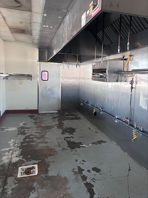 1302 E. 6th St. - Restaurant Space