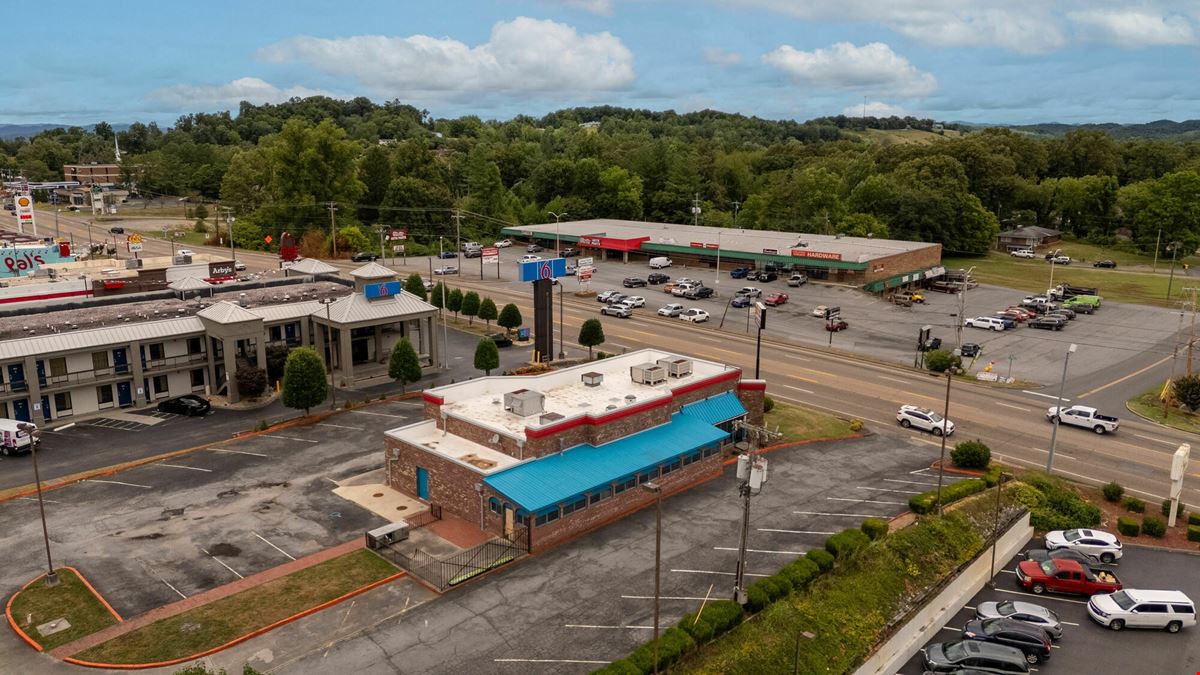 Vacant Restaurant Building In Colonial Heights