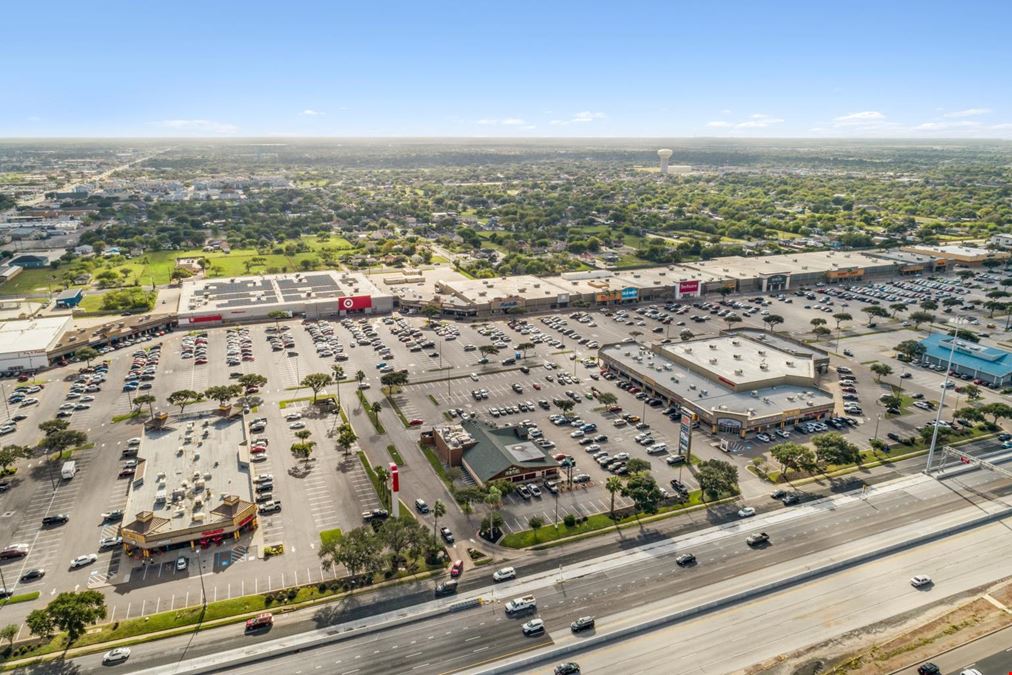 Moore Plaza