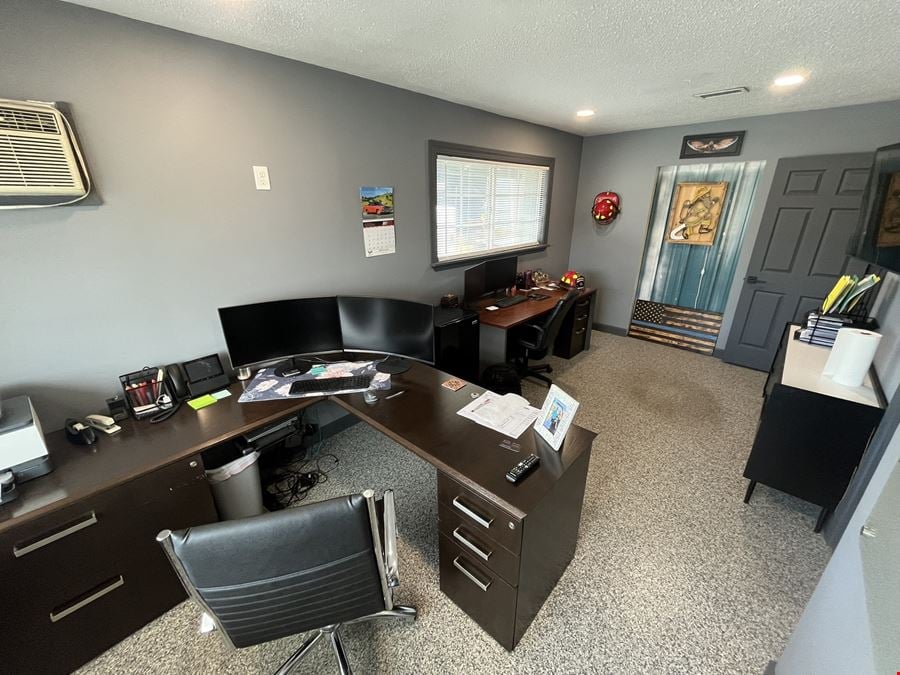 5732 Commercial Dr, Burlington, KY 41005
