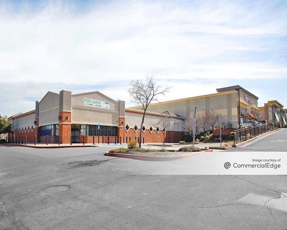 Citrus Town Center - 7901-7983 Greenback Lane & 6302 Sunrise Blvd