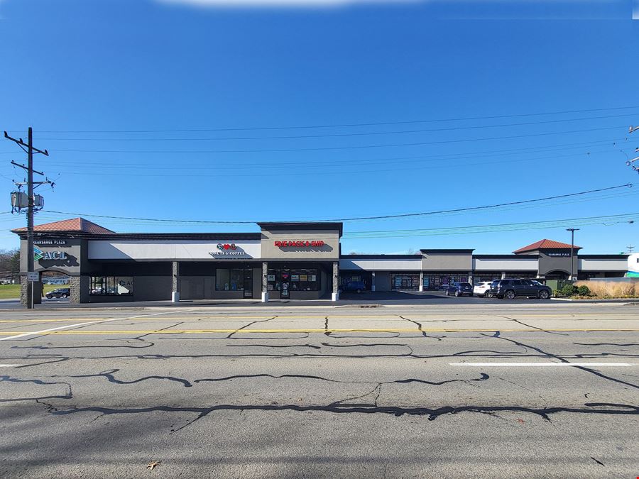 Up to 8,254± SF Available at the New Kearsarge Plaza