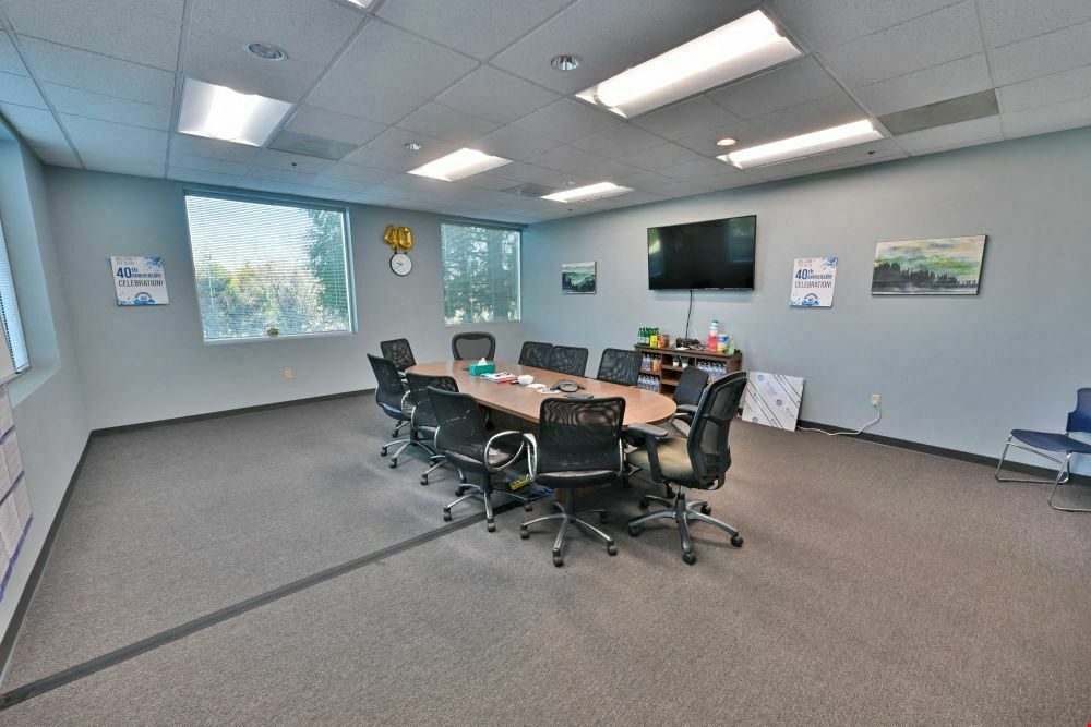 Tualatin Corporate Center