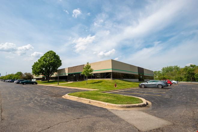 Preview of Office space for Rent at 2500 West Higgins Road