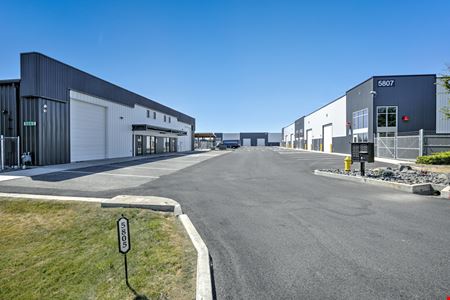 Preview of Industrial space for Rent at 5807-5817 W Thorpe Rd