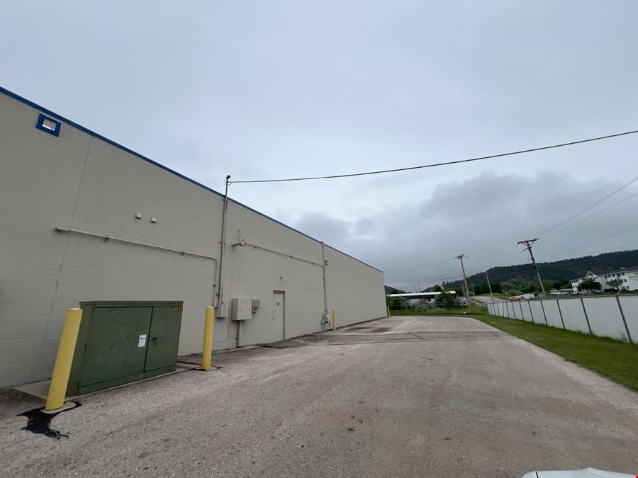 Retail Suite at Haines Station Shopping Center