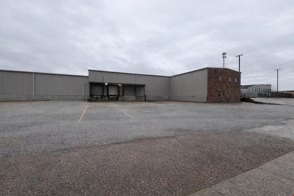 N Royal Truck Shop