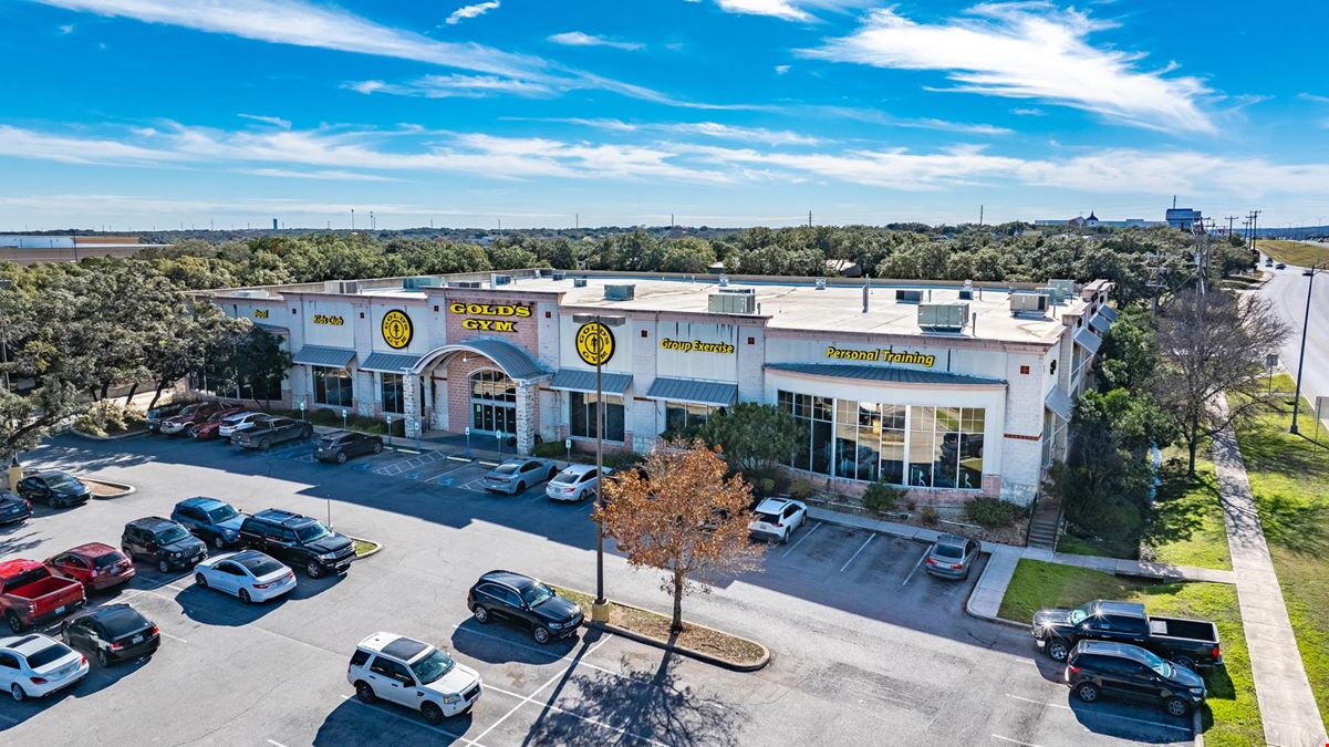 Bandera Pointe