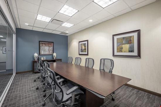 Regus - St Louis Park - West End