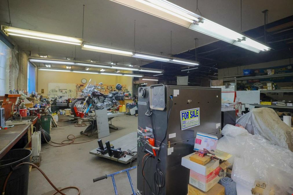  HondaTown Retail & Industrial-Flex Building