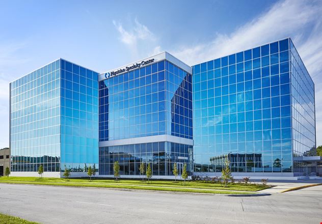 Preview of Office space for Rent at 1900 N Loop West