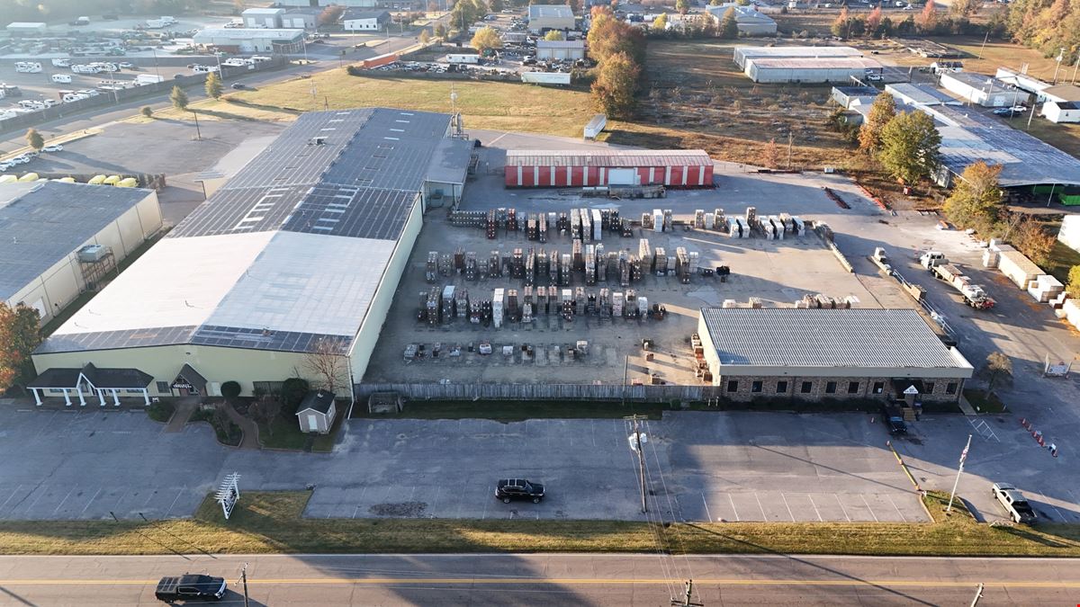 9525 Macon Road