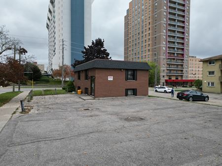 Preview of Retail space for Rent at 5 Hickory Street E