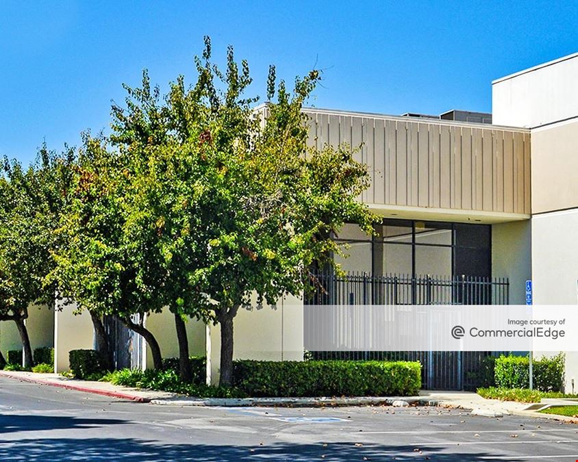 Prologis South Bay Industrial Center - 601 & 700 West Carob Street