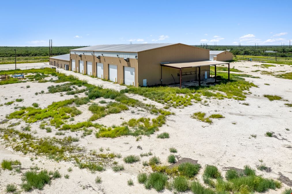 Multiple Industrial Buildings on ±80 Acres