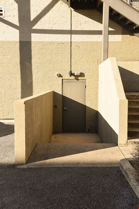 Storage on 2nd Ave