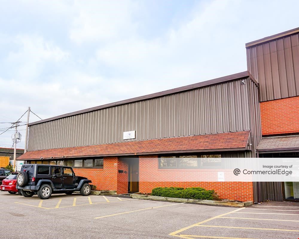 Clayton Lloyd Industrial Park