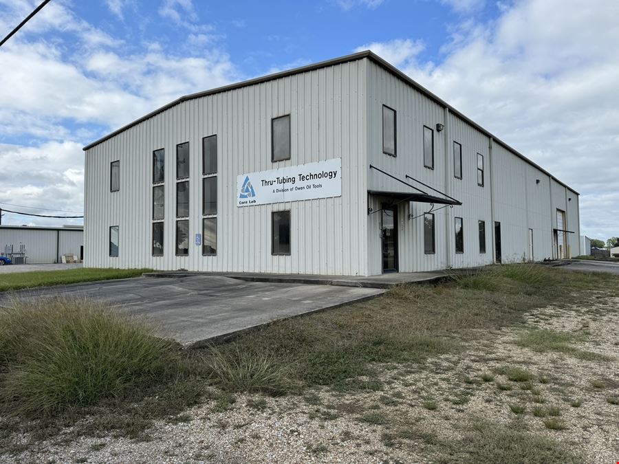 Office/Warehouse Flex Industrial Building For Sale