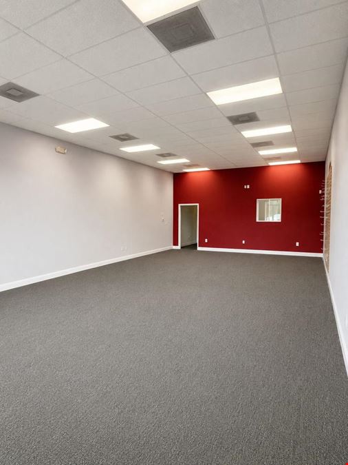 Retail/Office Space Lease 1,300 SQFT SLW