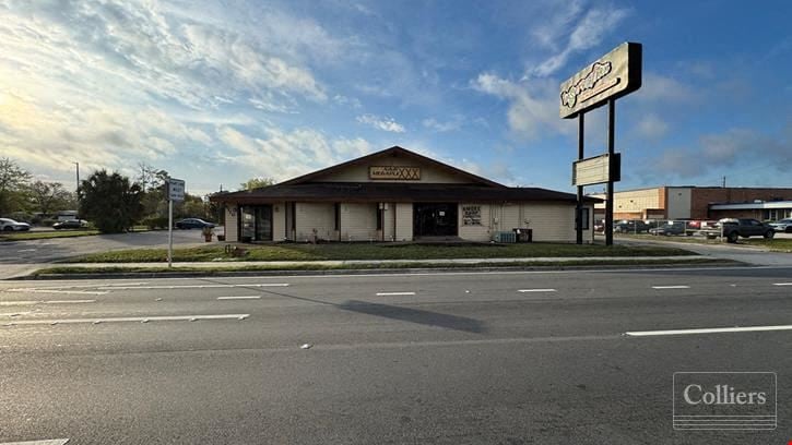 Freestanding Retail Building on University Blvd West