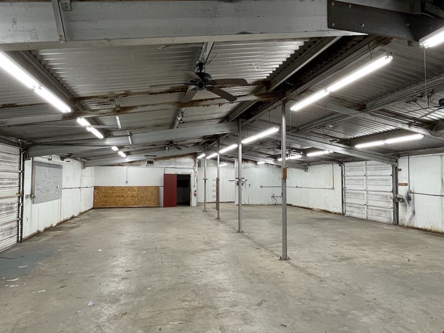 Warehouse/Flex Space For Lease