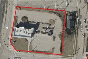 Signalized Corner Lot 0.95+/- Acres - QSR w/Drive Thru