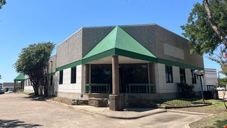 Preview of commercial space at 10945-10947 Alder Cir