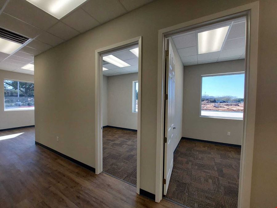 Exceptional Office/Warehouse Investment Opportunity | Prime Conroe Location off Hwy 75/N. Frazier